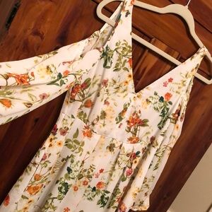 Summer V-neck bare shoulder boho sleeve floral